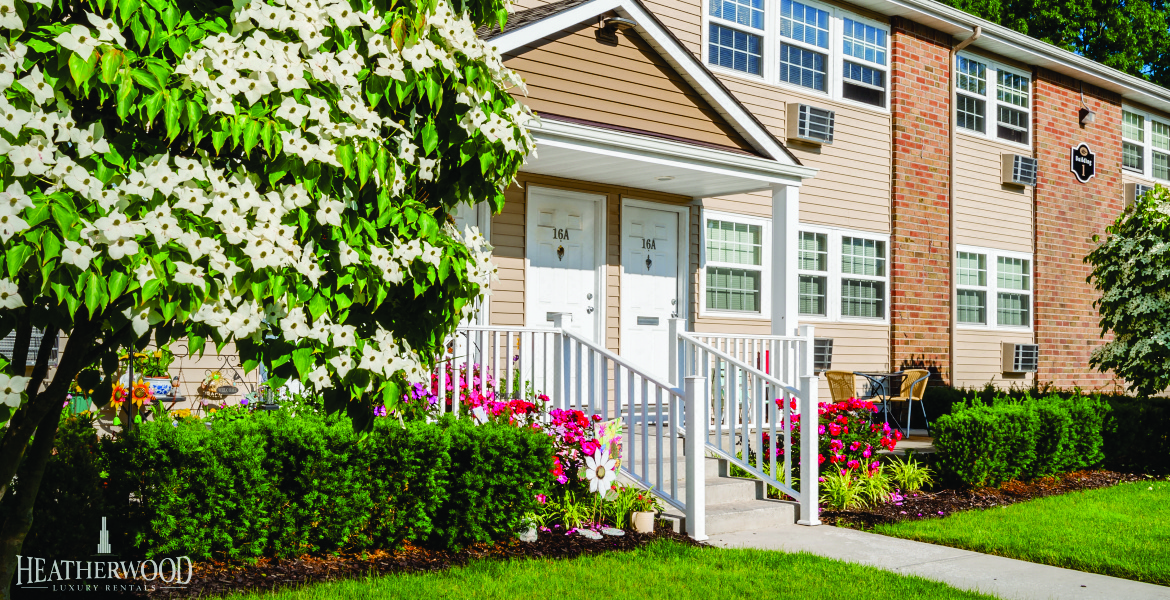 Apartments in Holbrook, NY Hillcrest Village Luxury Apartments